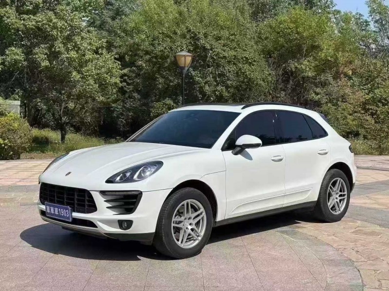 烟台17年保时捷Macan3