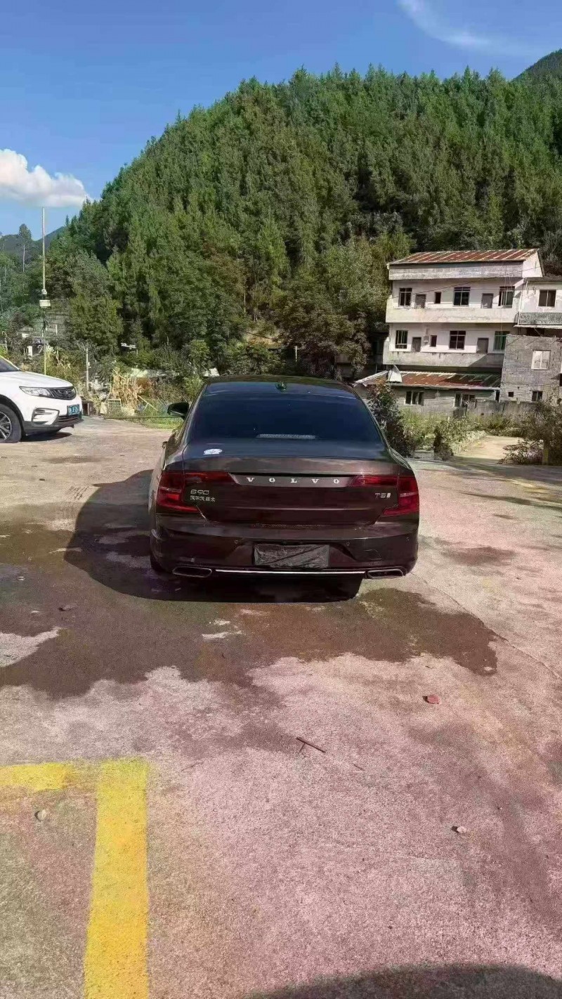 重庆18年沃尔沃S909