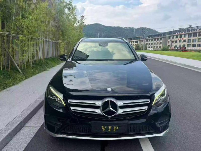 绍兴17年奔驰GLC1