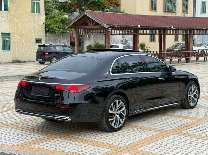 汕头25年奔驰E8