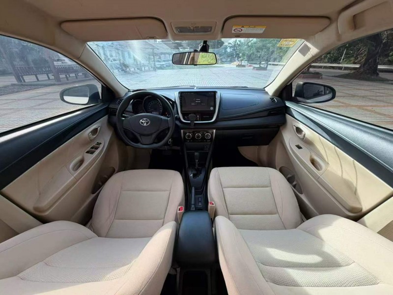汕头18年丰田YARiS L 致享7