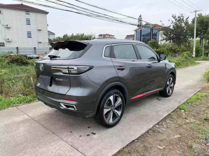 绍兴22年长安汽车CS557