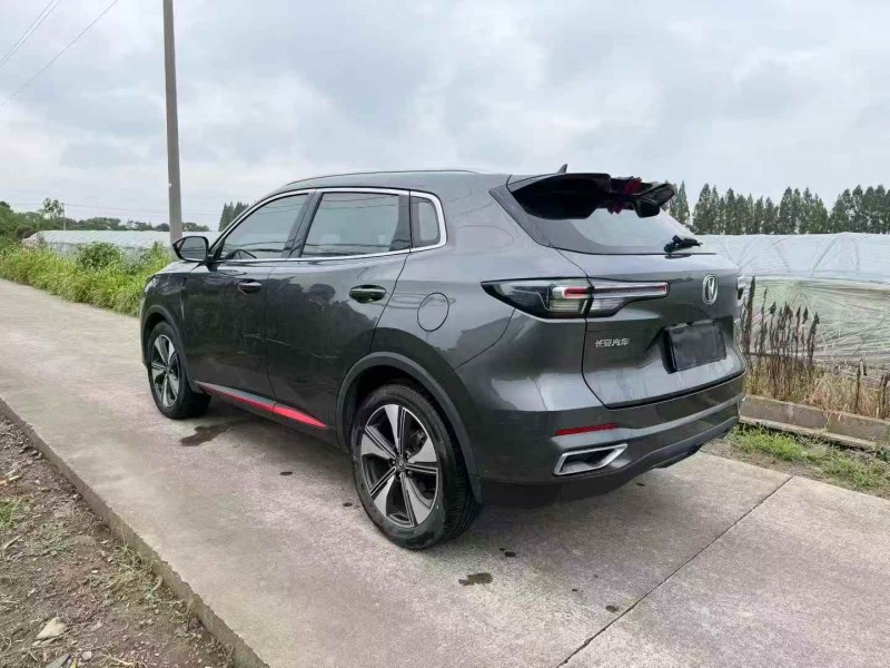 绍兴22年长安汽车CS559