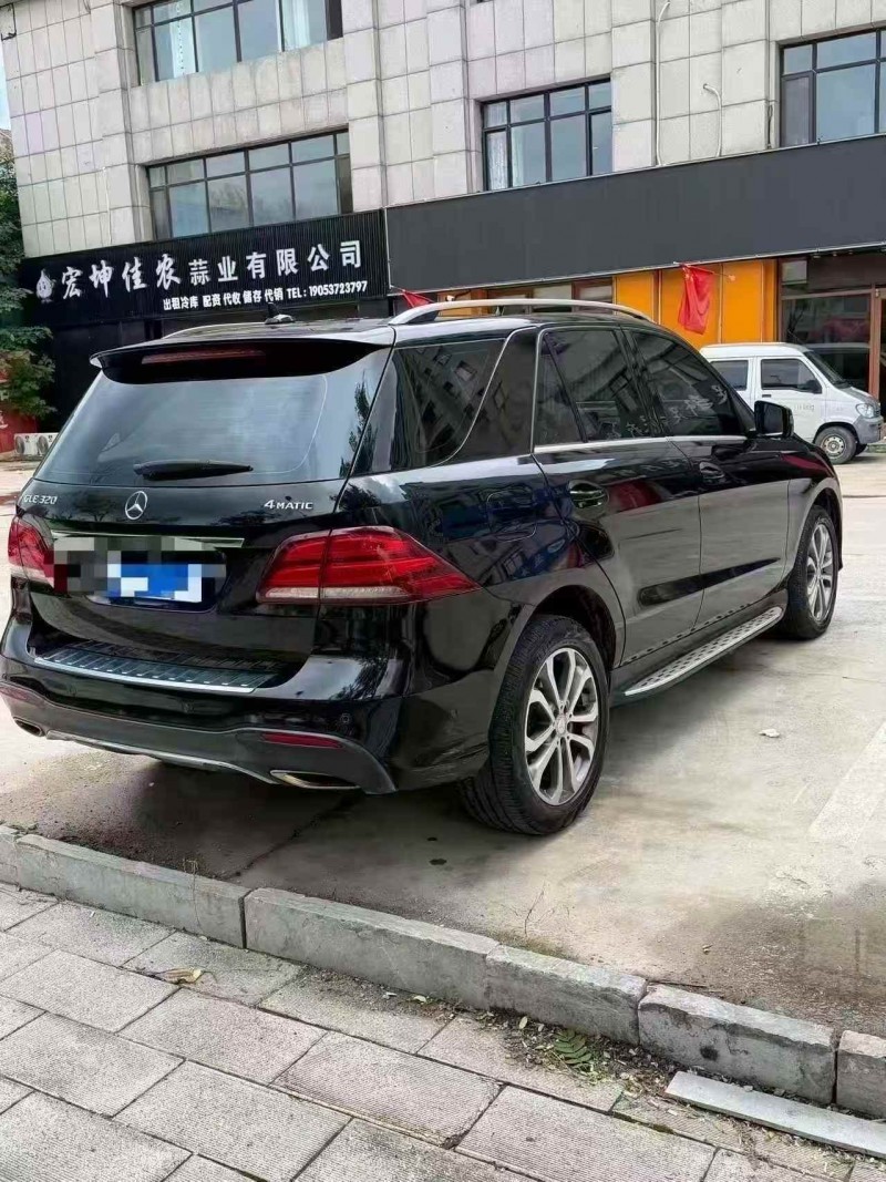 东营17年奔驰GLE8