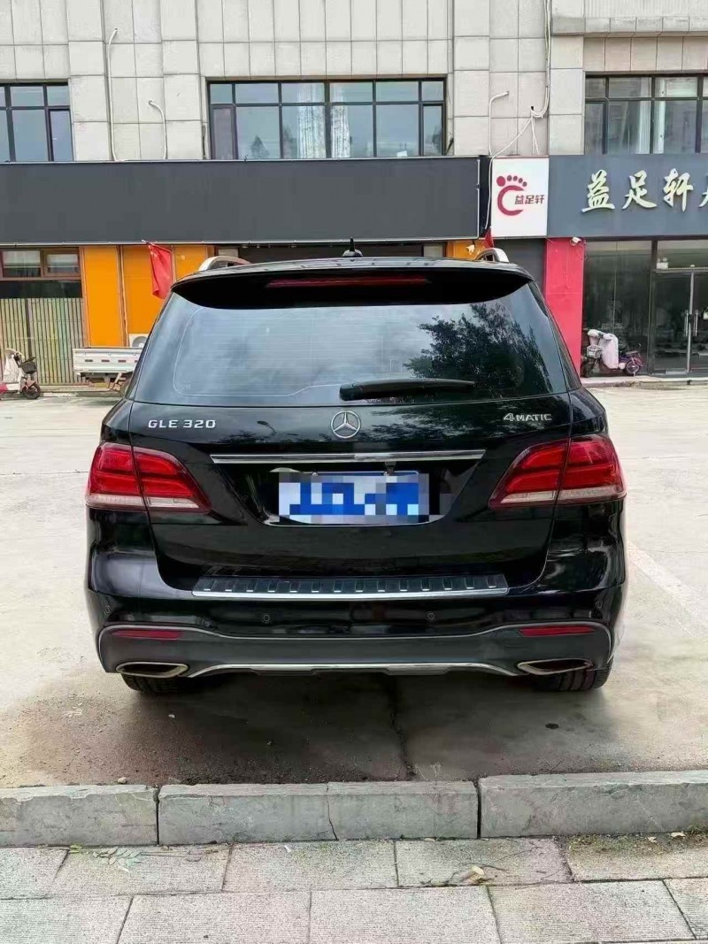 东营17年奔驰GLE9