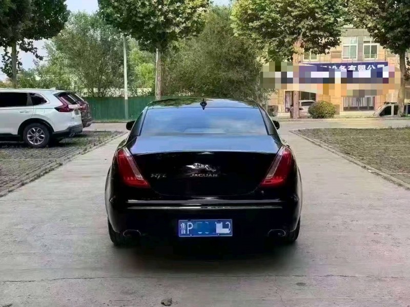 聊城14年捷豹XJL8