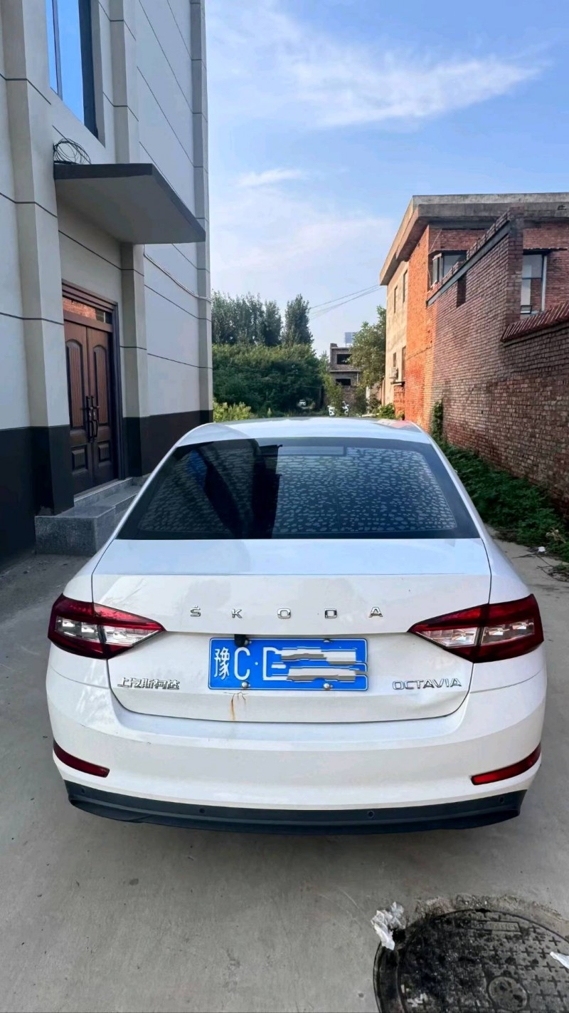 洛阳19年斯柯达明锐8