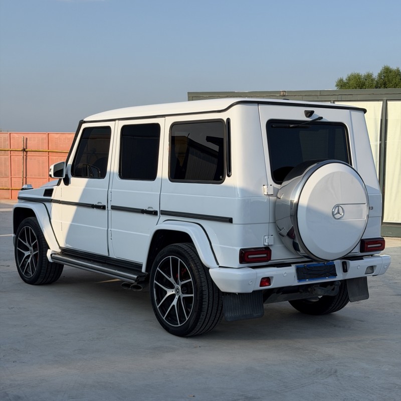 新乡19年奔驰G8