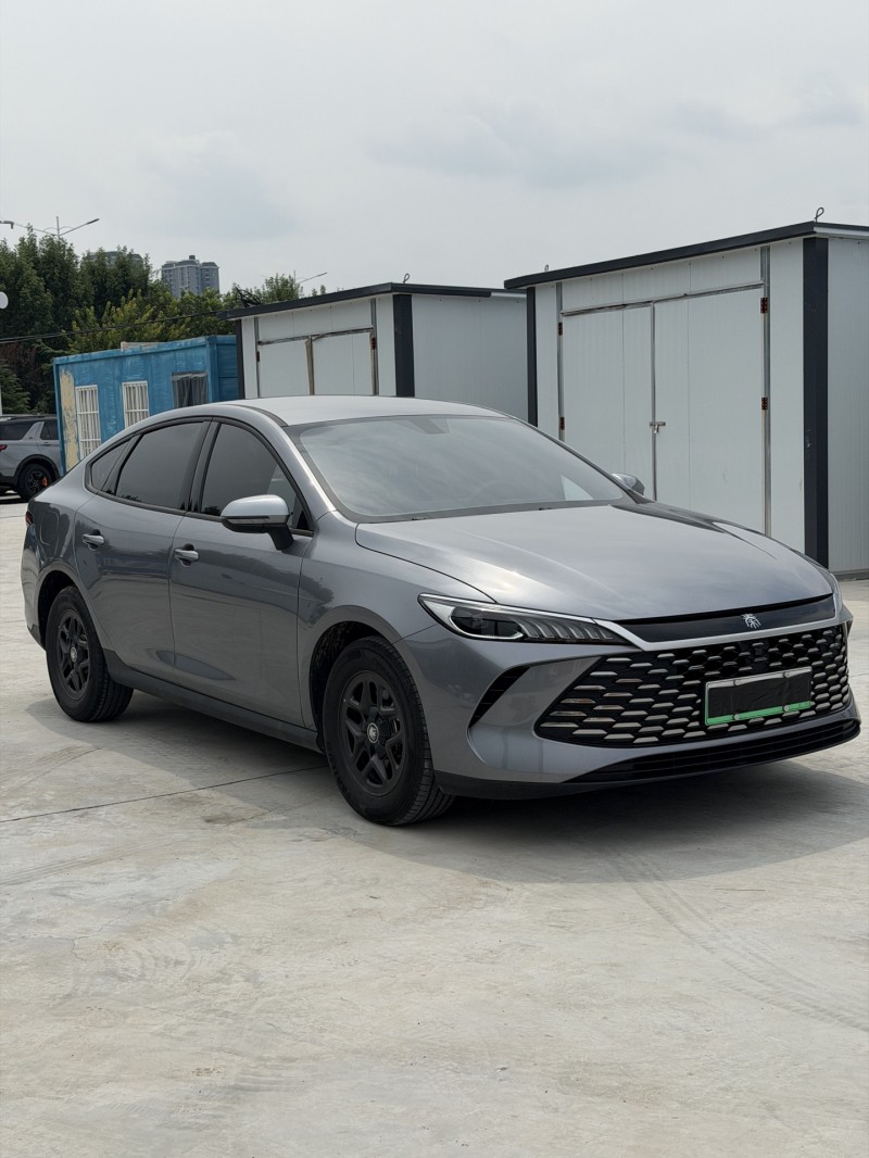 新乡25年比亚迪秦2