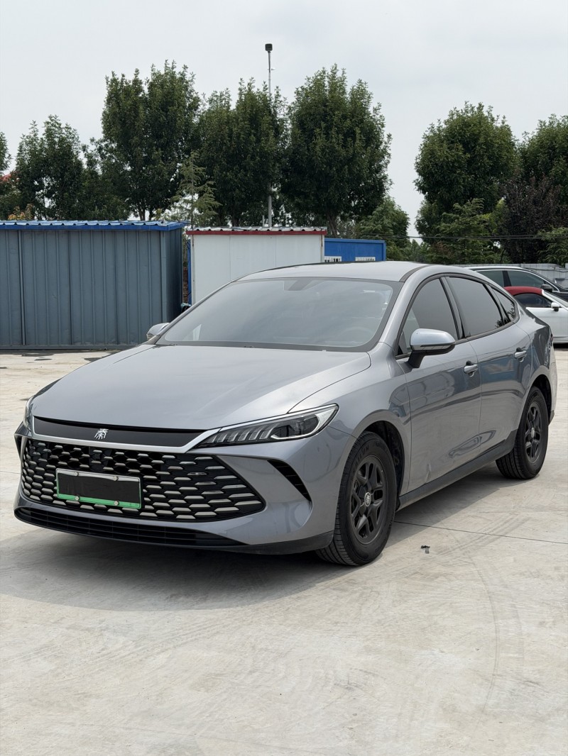 新乡25年比亚迪秦3