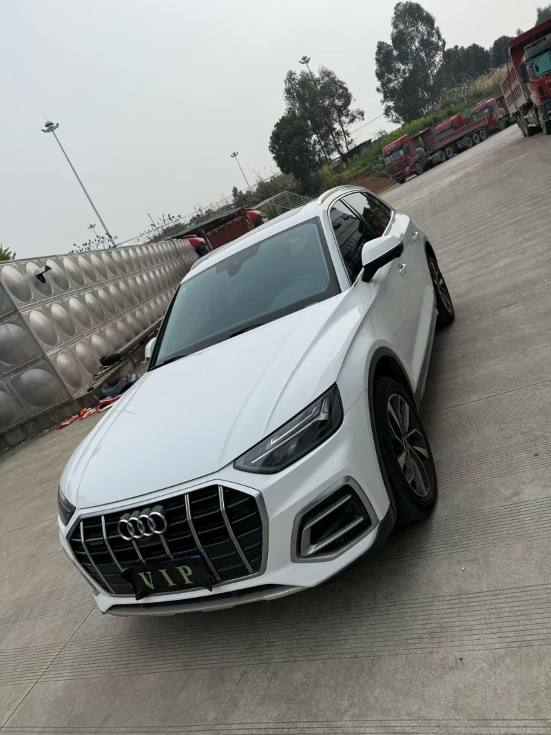 乐山22年奥迪Q52