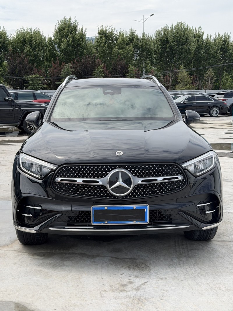 新乡23年奔驰GLC1