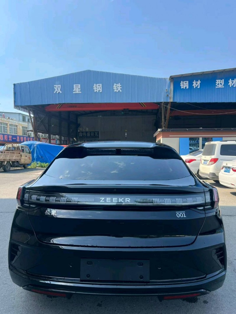襄阳26年极氪汽车0018