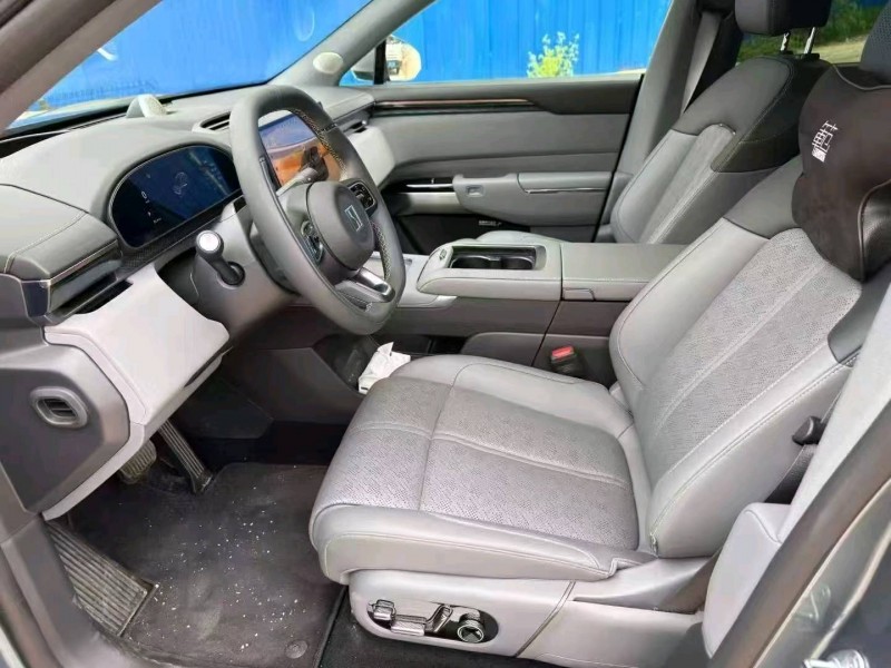 南宁26年极氪汽车7X4