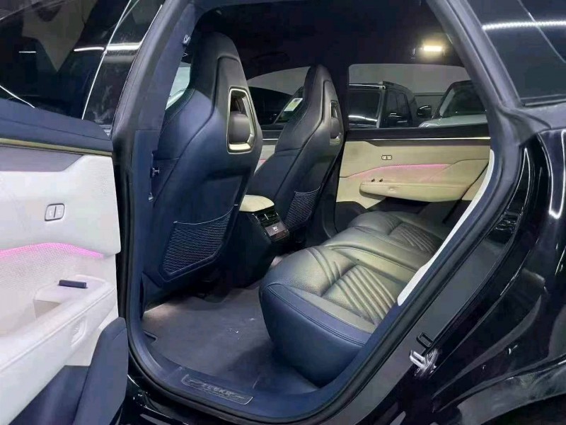 广州24年极氪汽车0016