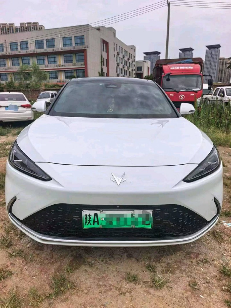 西安23年极狐汽车阿尔法1