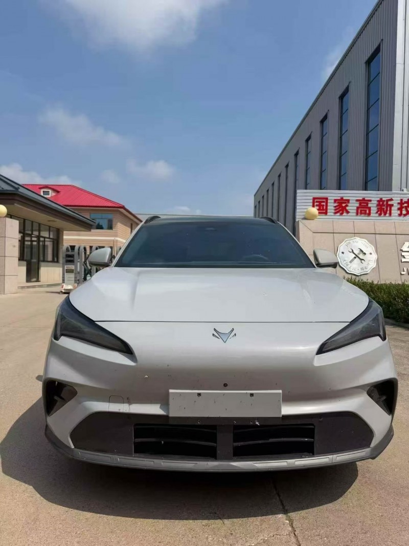 东营26年极狐汽车阿尔法1