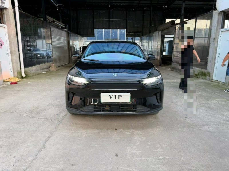 徐州25年零跑汽车C111