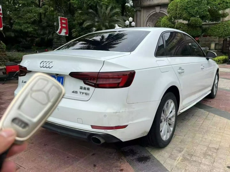 深圳19年奥迪A4L7