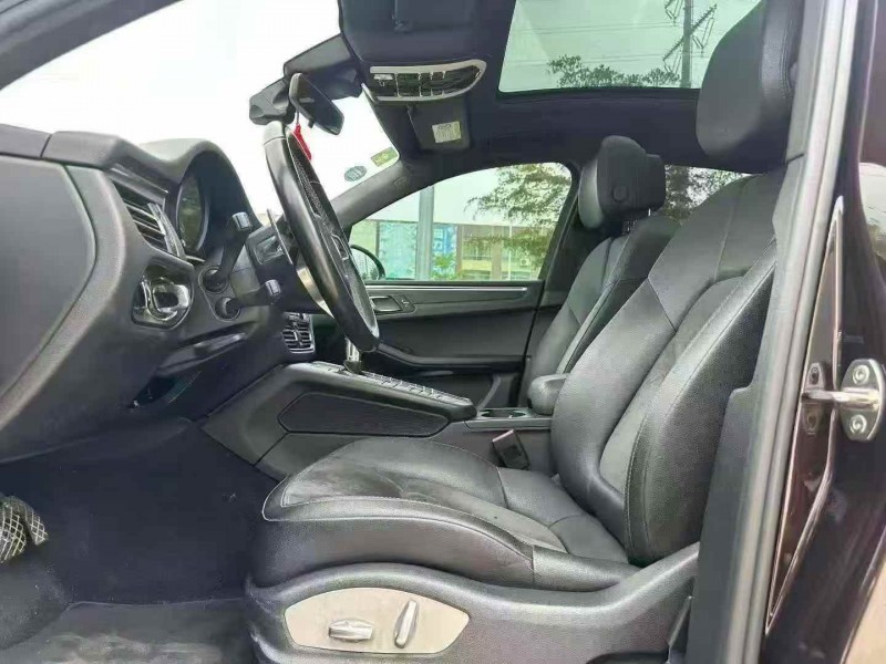 汕头19年保时捷Macan4
