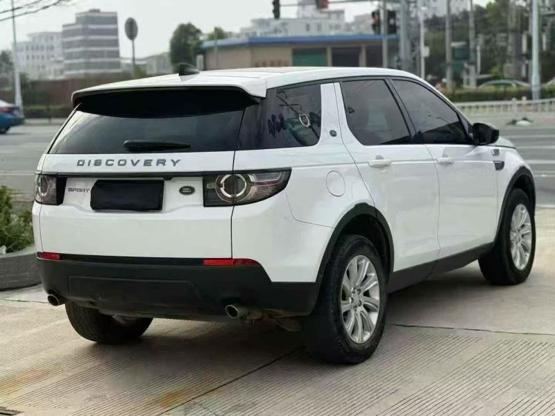 汕头19年路虎发现8