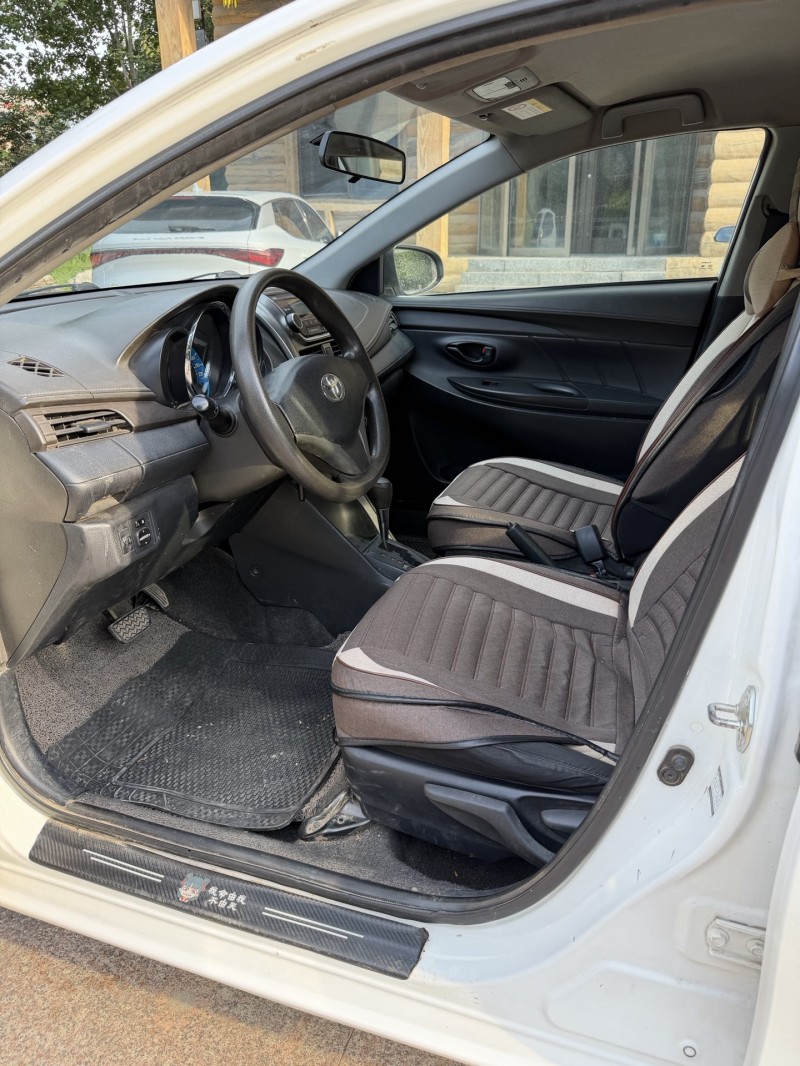 邢台14年丰田YARiS L 致炫5