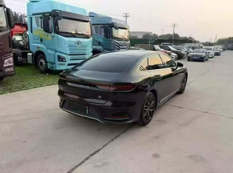咸阳25年比亚迪汉6