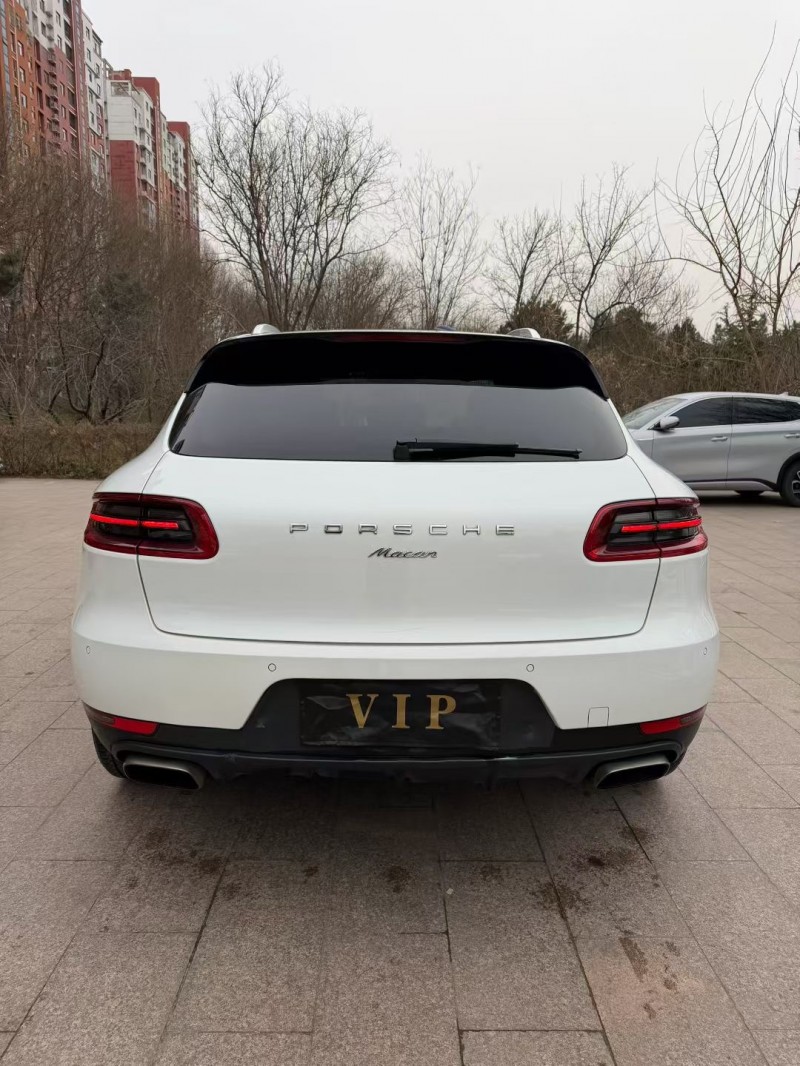 邢台17年保时捷Macan9