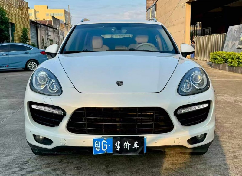 揭阳13年保时捷卡宴1