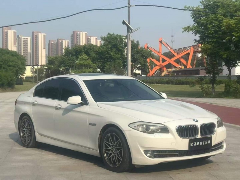 郑州13年宝马5系3