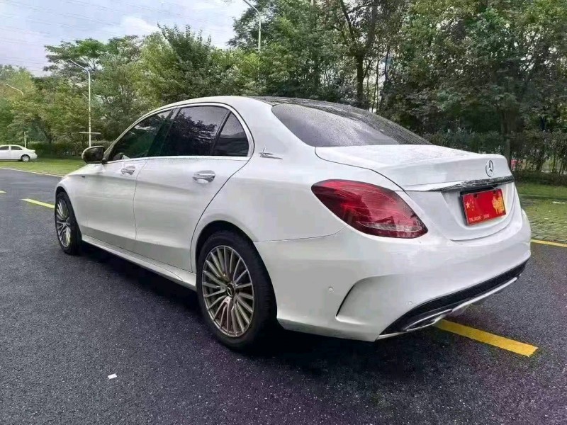 广州17年奔驰C6