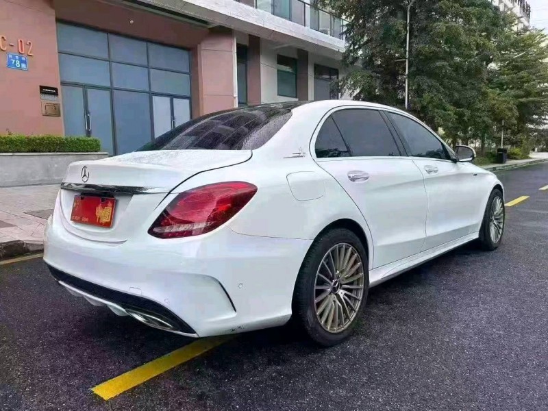 广州17年奔驰C7
