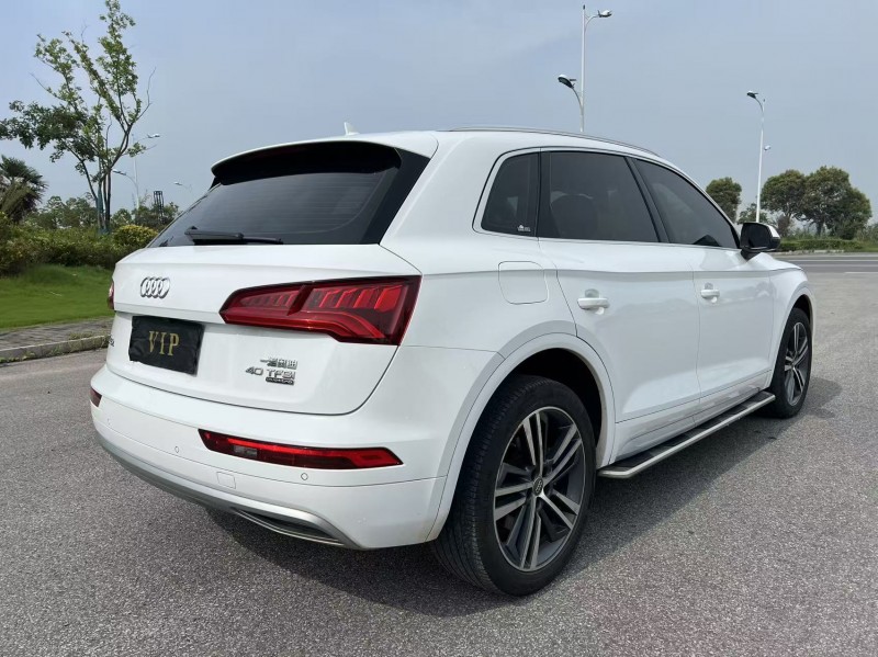 盐城20年奥迪Q58