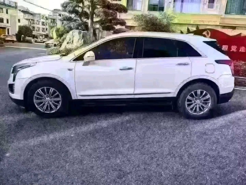 金华18年凯迪拉克XT56