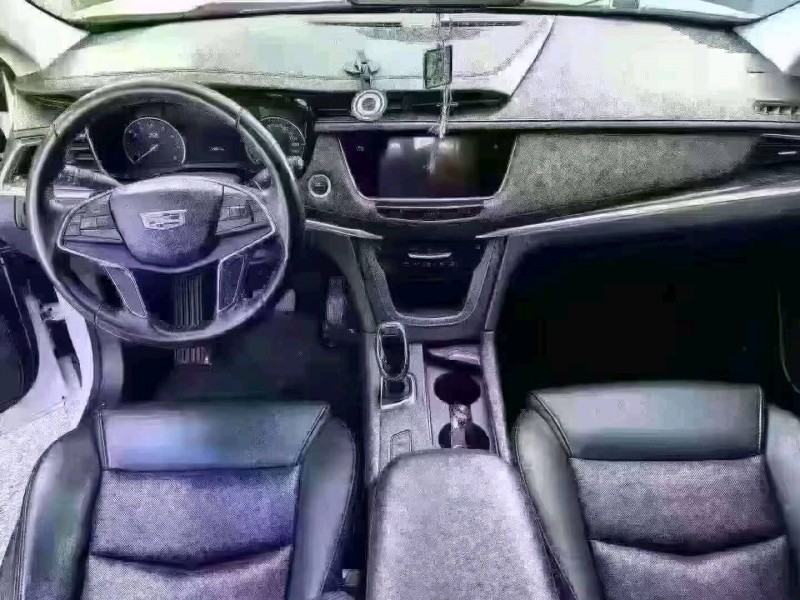 金华18年凯迪拉克XT57