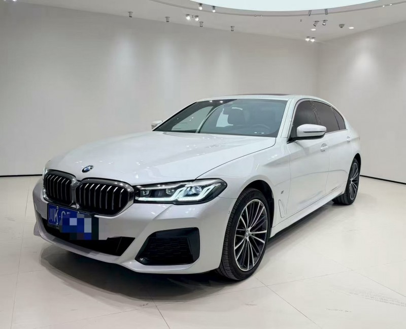 成都22年宝马5系2