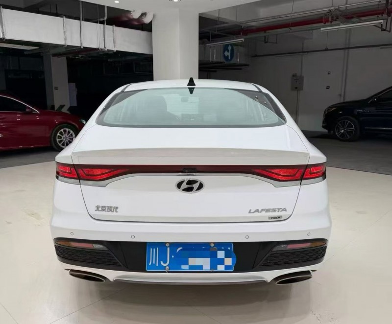 成都21年现代菲斯塔6