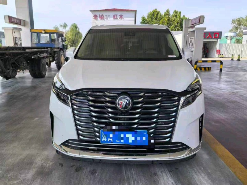 保定23年别克GL81