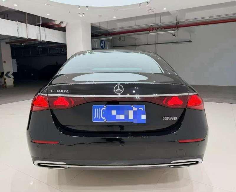 成都24年奔驰E9