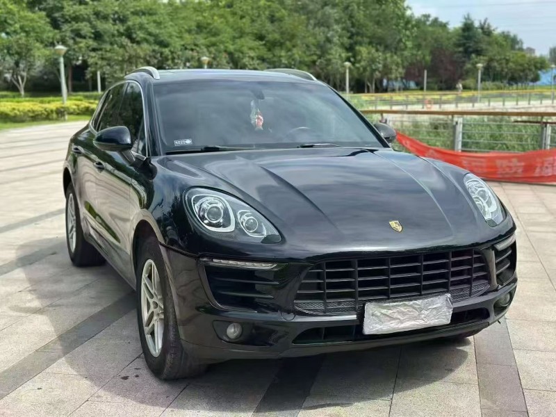 东营16年保时捷Macan3