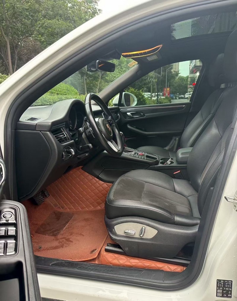 东营20年保时捷Macan5