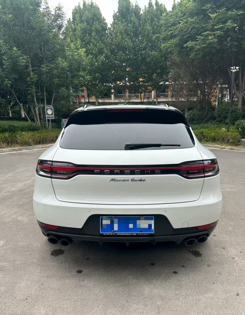 东营20年保时捷Macan9