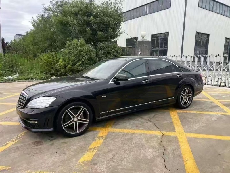 东营13年奔驰S6