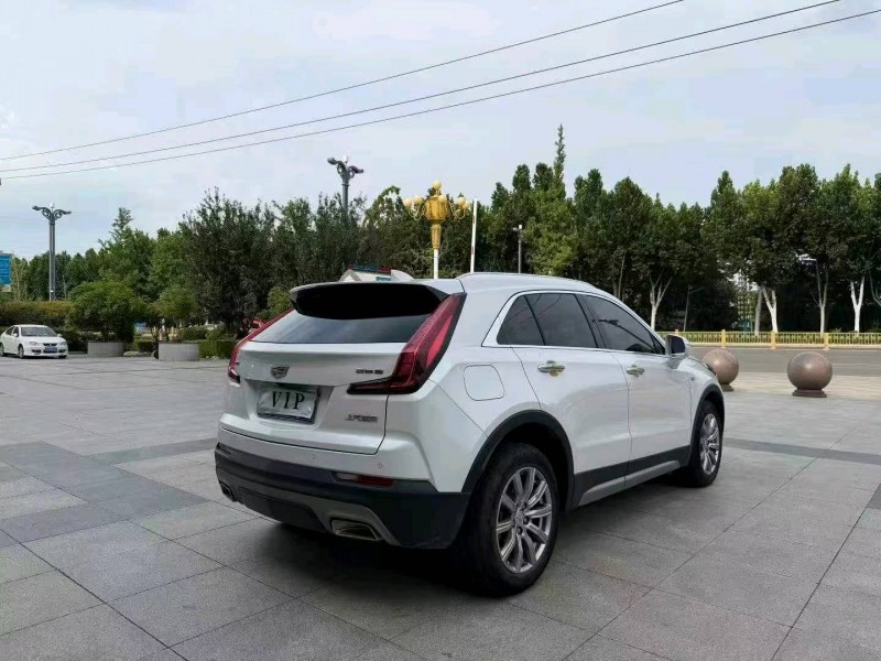 枣庄22年凯迪拉克XT44