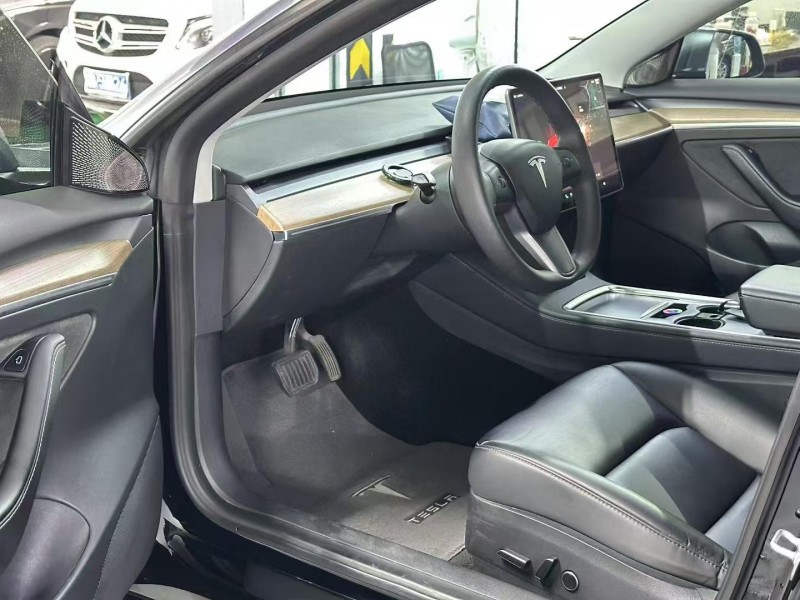 深圳23年特斯拉MODEL 33
