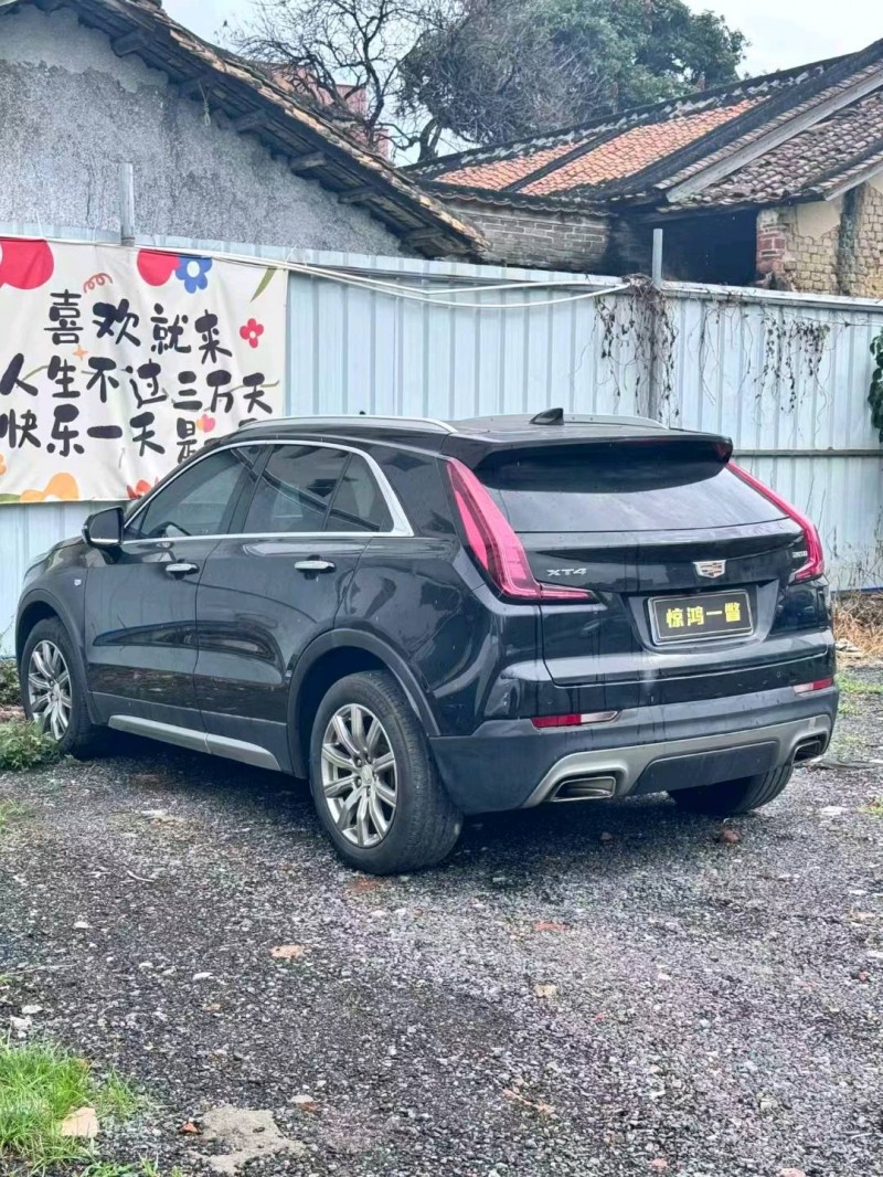 广州20年凯迪拉克XT43