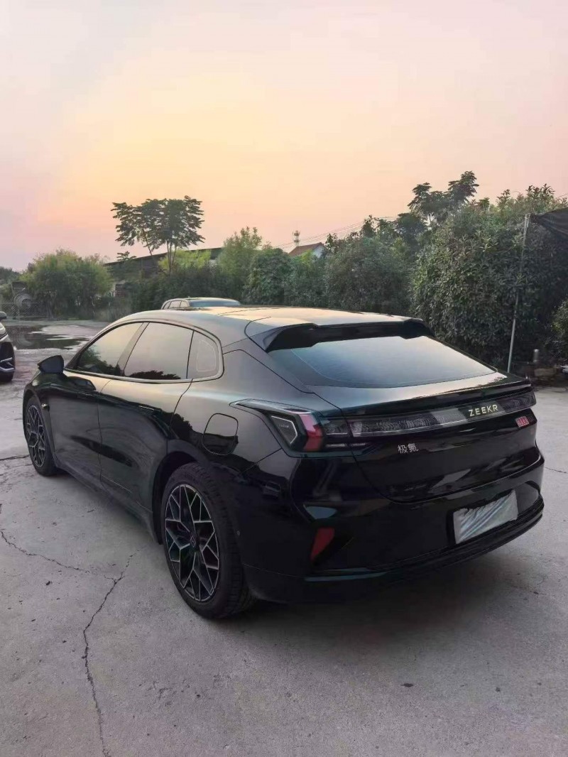 枣庄24年极氪汽车0017