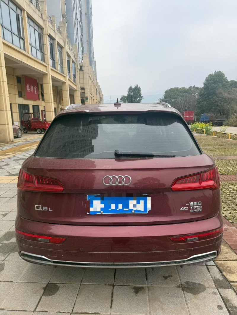 南昌19年奥迪Q59