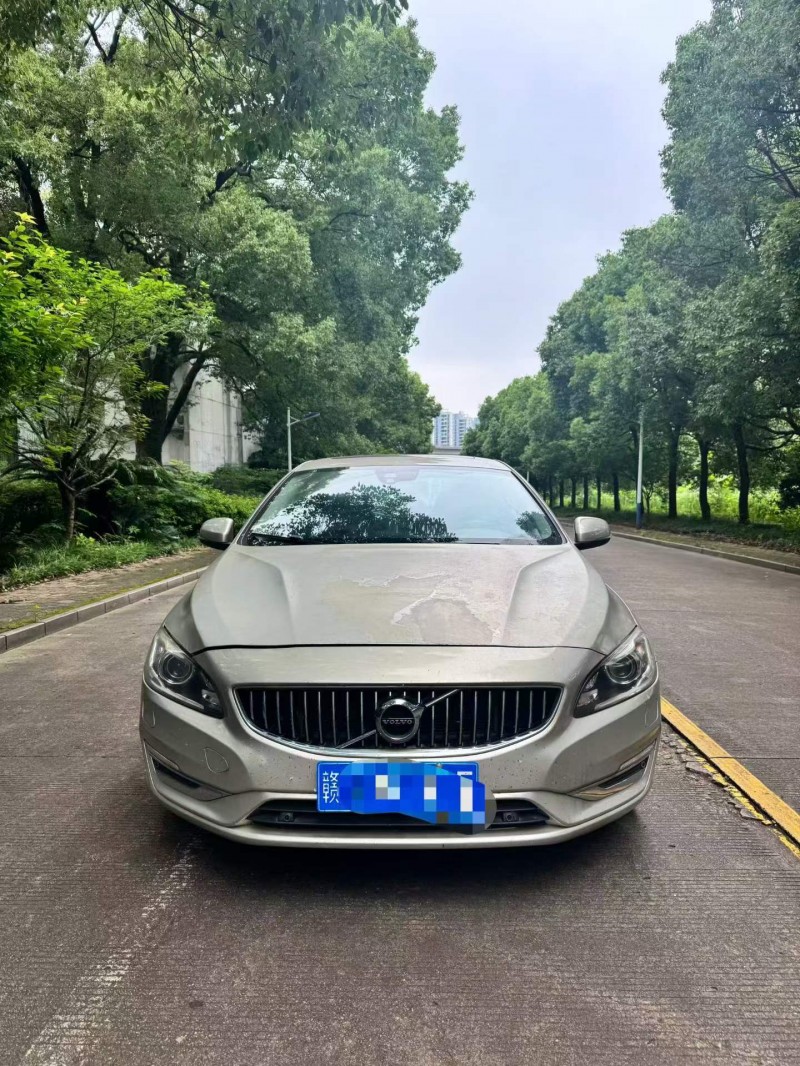 南昌20年沃尔沃S60L1