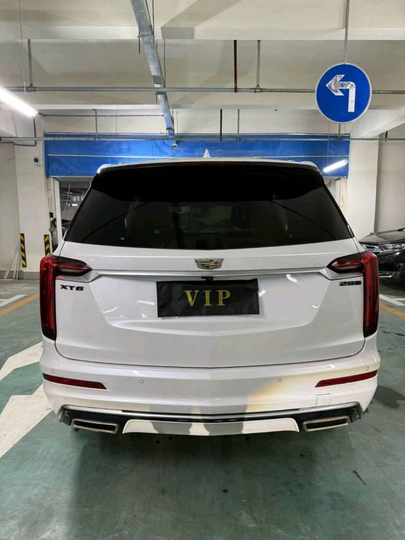 襄阳20年凯迪拉克XT68